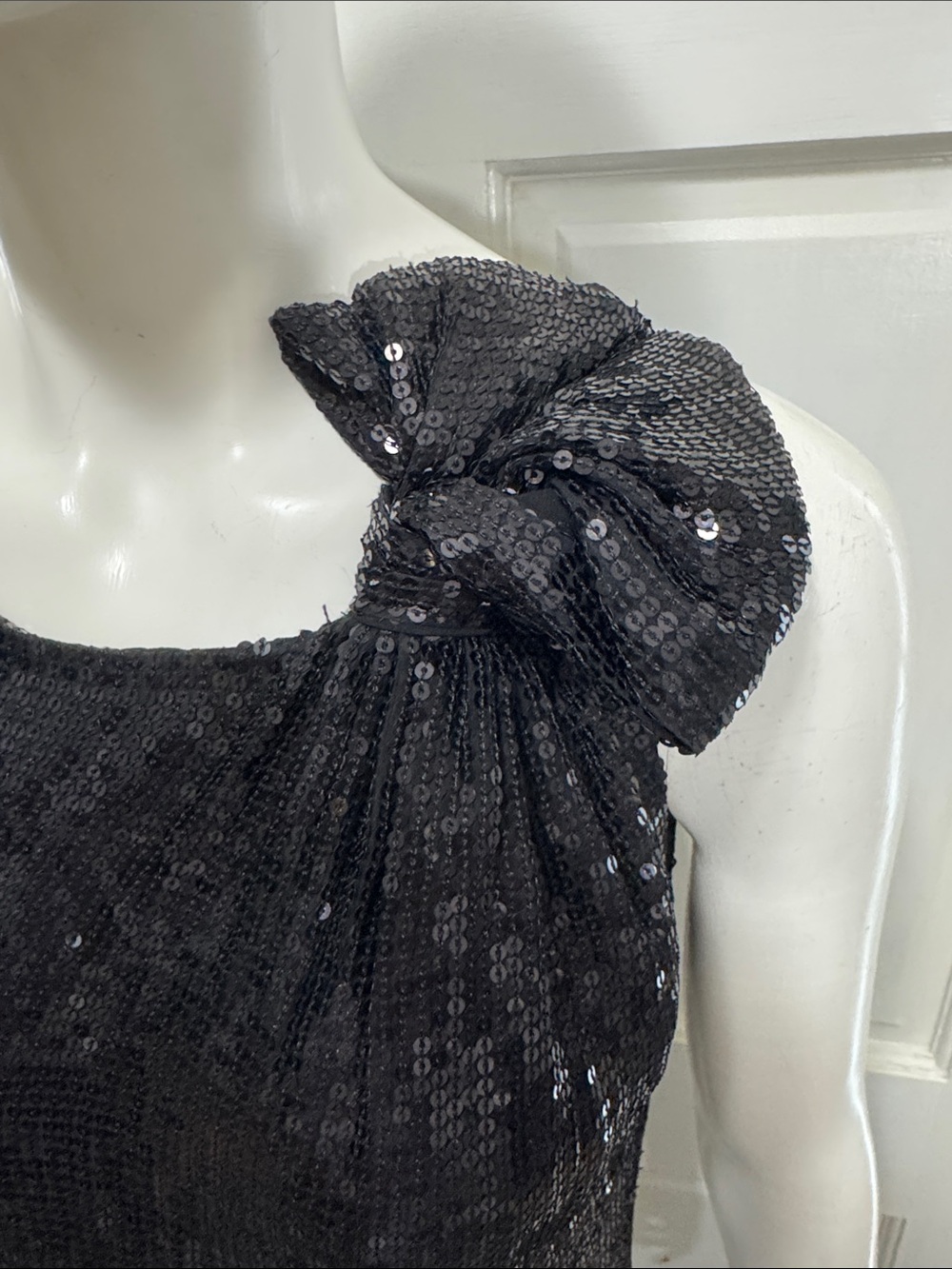 Tory Burch Black Sequin One-Shoulder Dress with Bow Size 4 - Picture 3 of 11